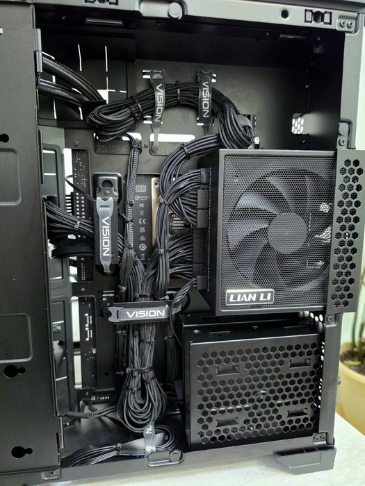 9850x3d, 32GB DDR5, 1TB SSD, X870E, 1000w, Vision Compact