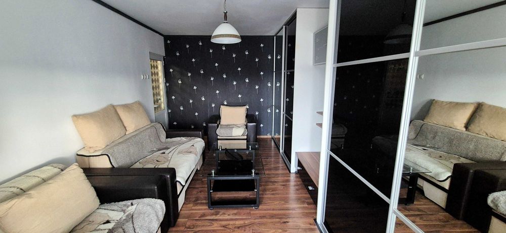 Închiriez apartament 3 camere 55m²