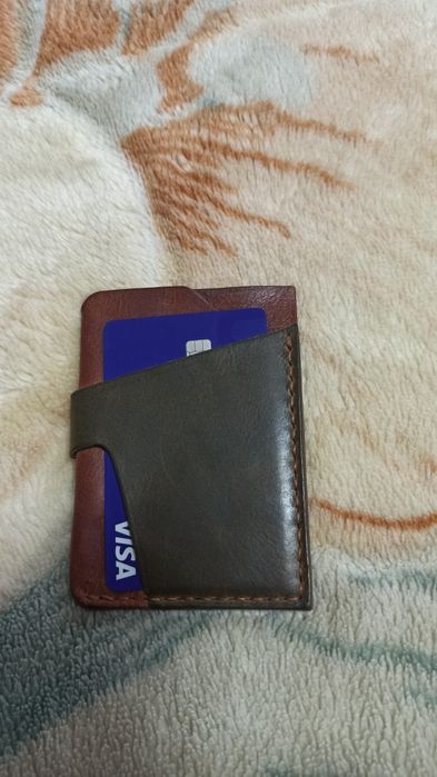 Продается картхолдер .