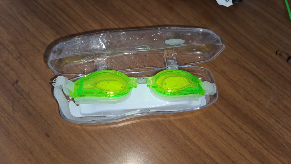 Очки для плаванья,зеленые
