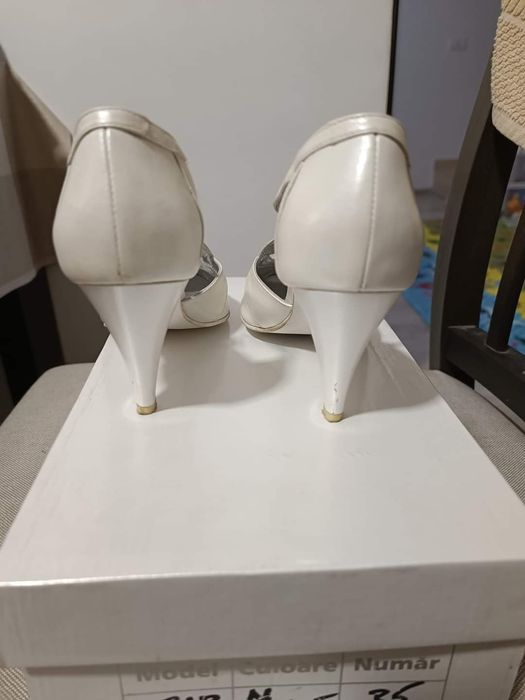 Sandale pantofi marimea 35