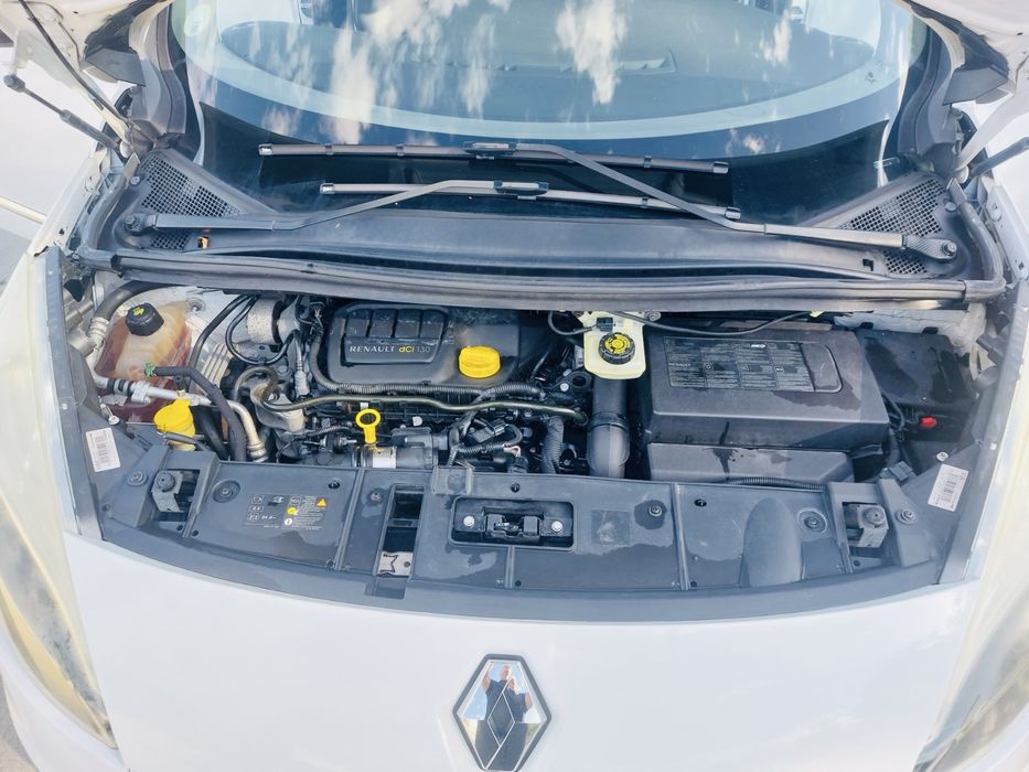 Renault Megane Scenic 7 locuri