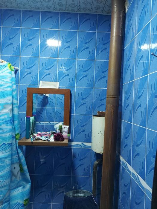 5-mavzeda 4 honali uy.jihozlari bilan.