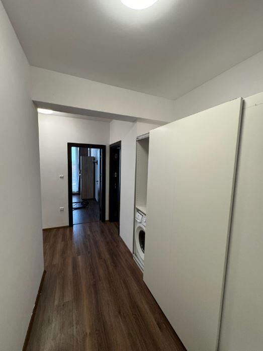 Дава се под наем Тристаен апартамент в Варна, Център - 107 кв.м за 1278 € - Снимка #8