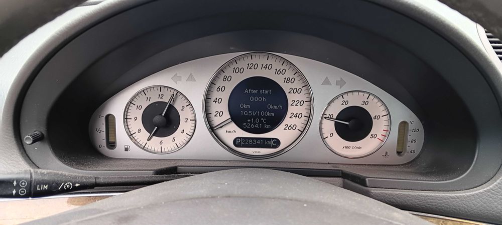 Mercedes E270 177к.с.