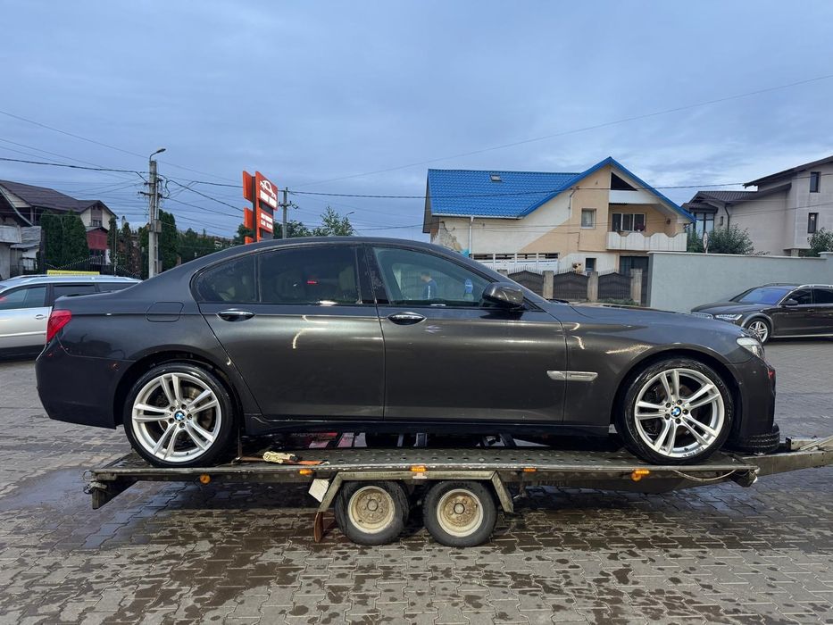 Dezmembrez seria7 730d M-Pachet