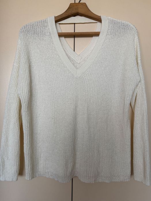 Дамски пуловер бял