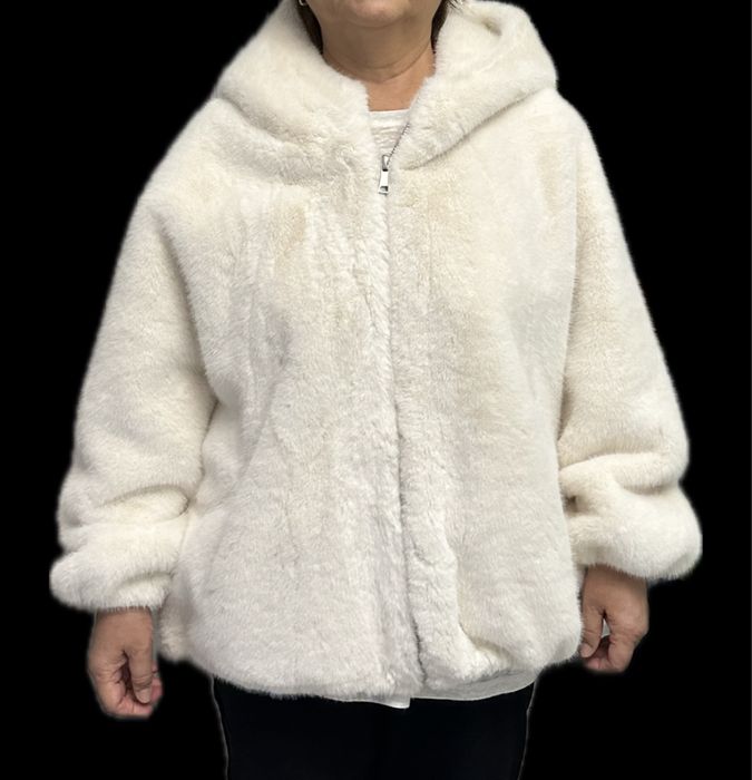 Шуба из эконорки новая