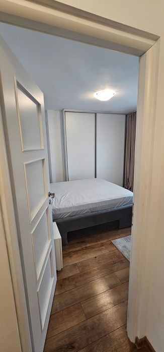 De închiriat apartament 2 camere Unirii
