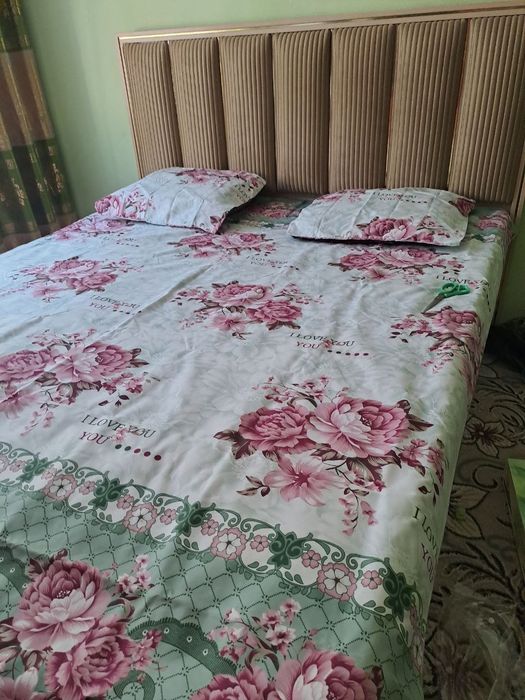 spalniy  divan ..
