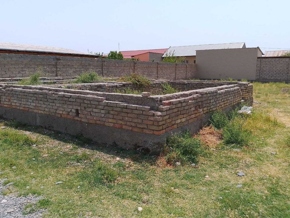 6 sotixli yer sotiladi