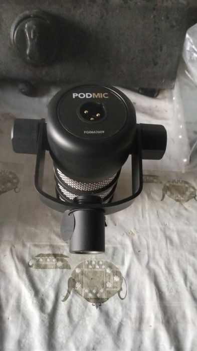 Микрофон Rode PodMic