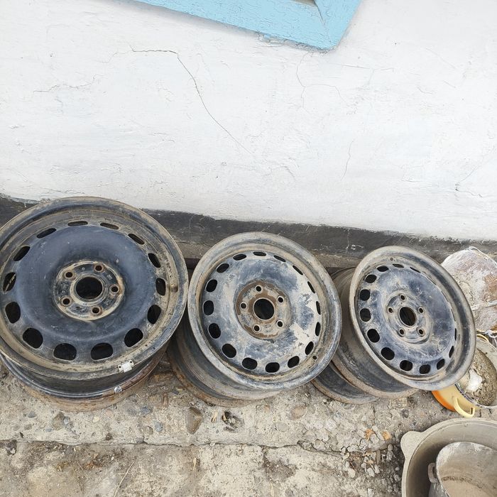 Диски для Ауди 100 с4