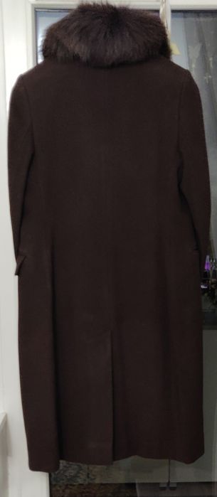 Palton maro cu guler din blană artificială