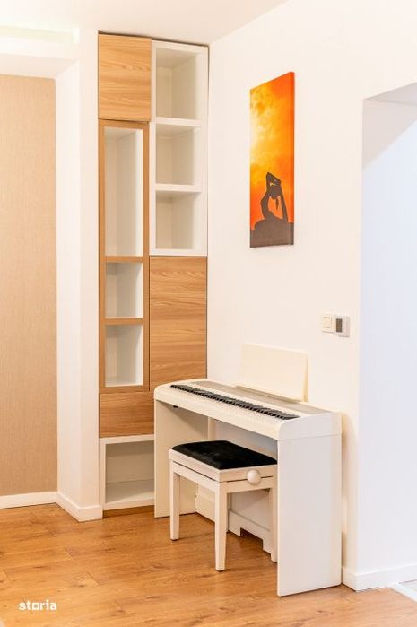 Apartament cu 4 camere si parcare in zona Platinia, cu parcare, pet fr