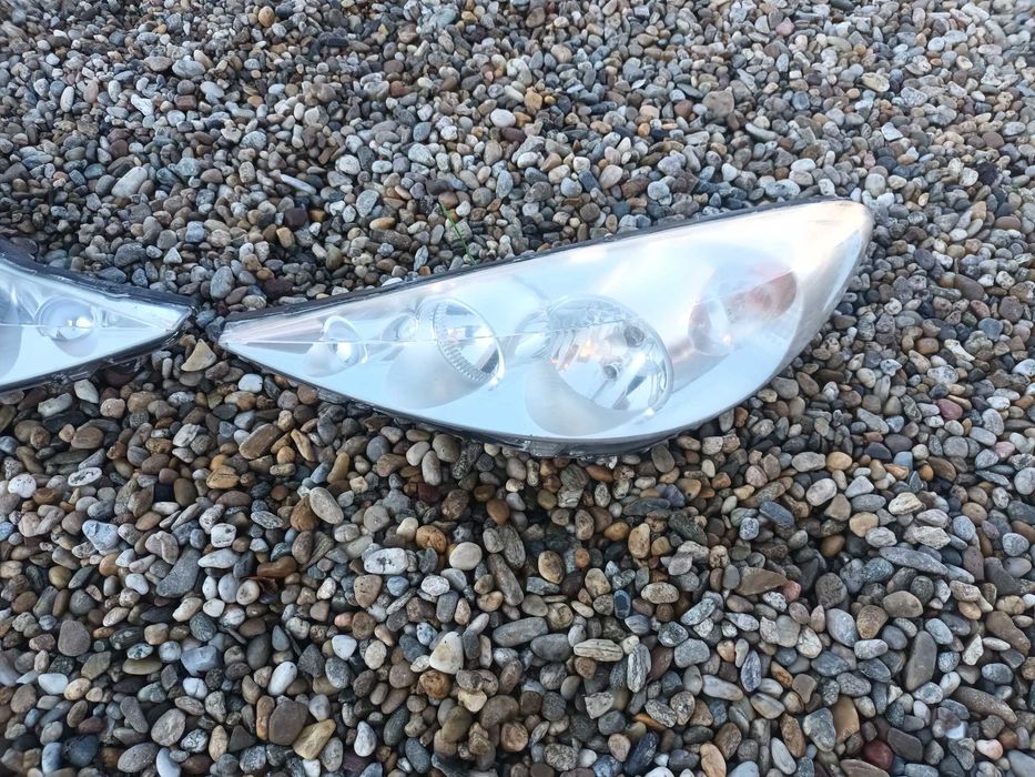 ляв и десен фар за пежо 206 плюс - 2007 PEUGEOT 206+