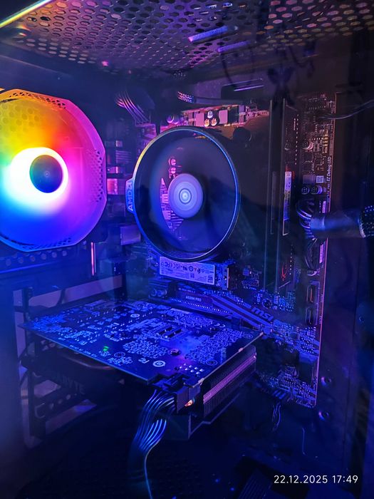 Геймърски i3 10100f, RX 6500 XT 4GB, RAM 16GB DDR4, SSD 256GB, HDD 1TB