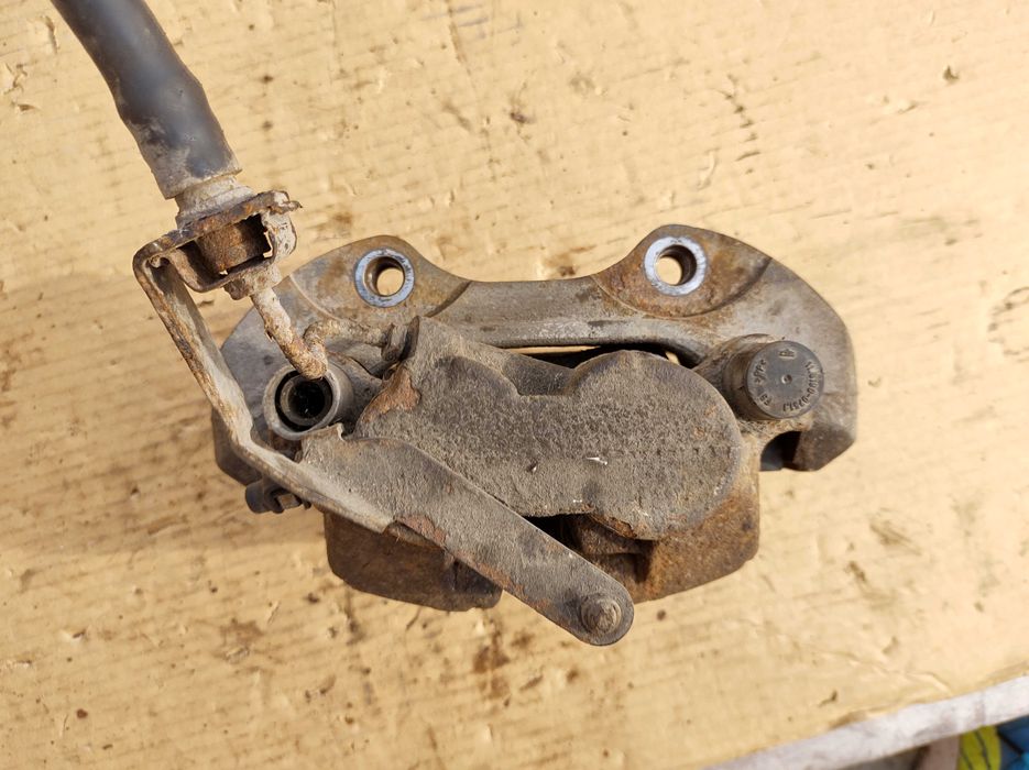 Ляв Преден Спирачен Апарат Mercedes E class W211 4Matic Tmodel 2008