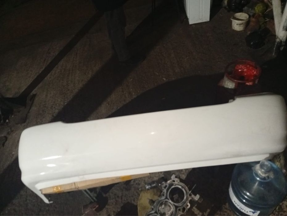 Бампер на тойота королла