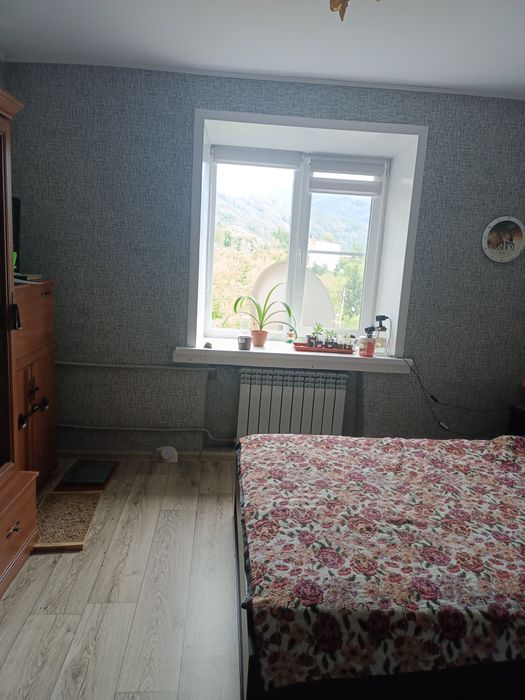 Продам квартиру на 4 районе