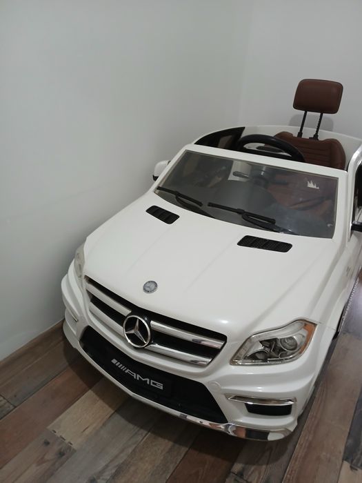 Masinuta electrica copii