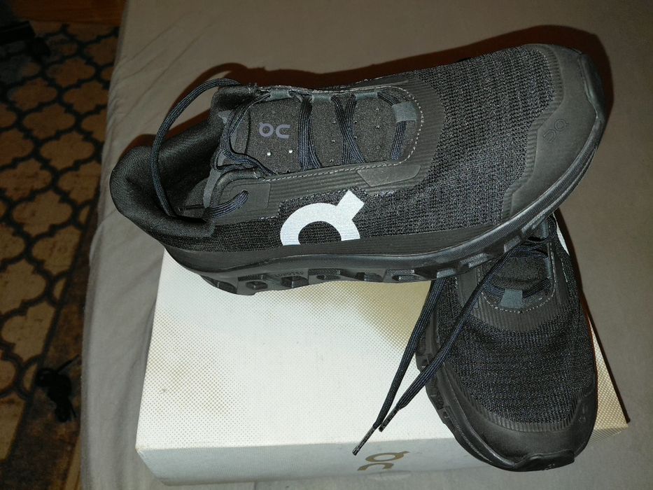 Adidas femei  Cloudmonster Void