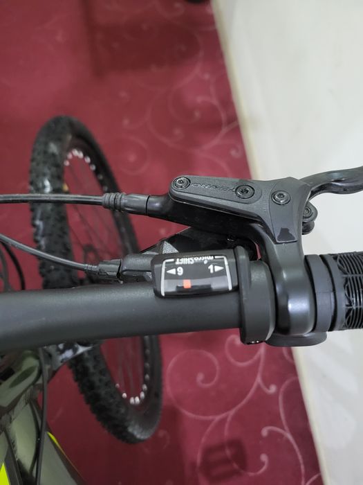 Montana Mongoose velosipedi (dark green). SROCHNO!