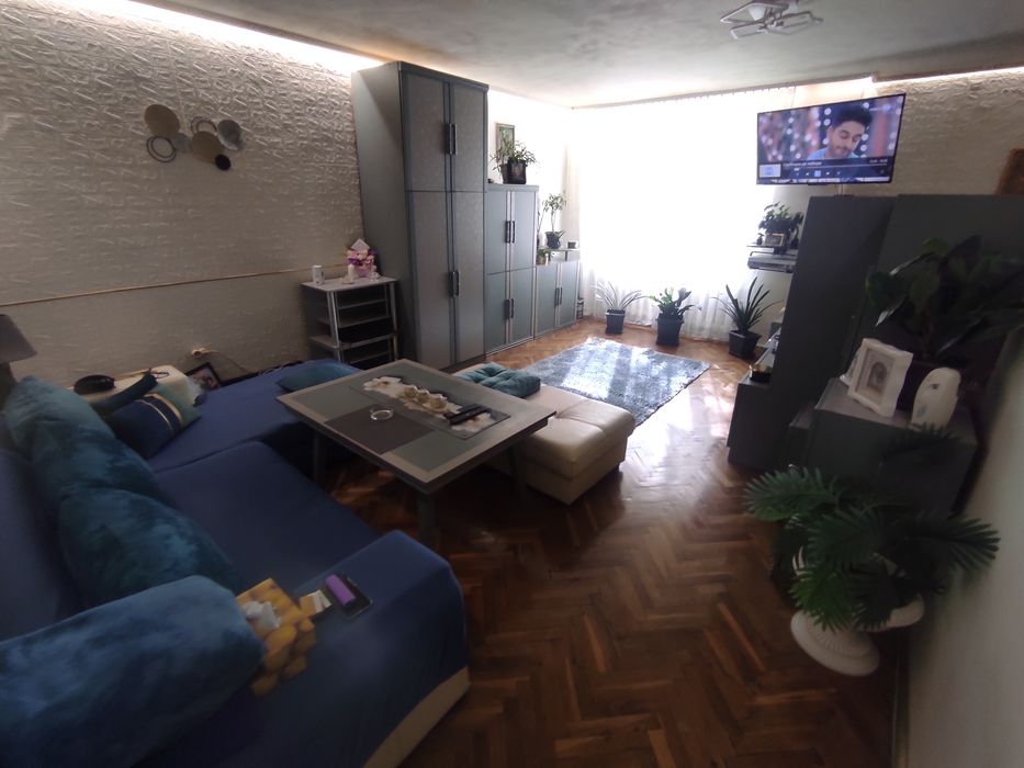 Продава се Тристаен апартамент в София, Света Троица - 104 кв.м за 2741 €/кв.м - Снимка #1