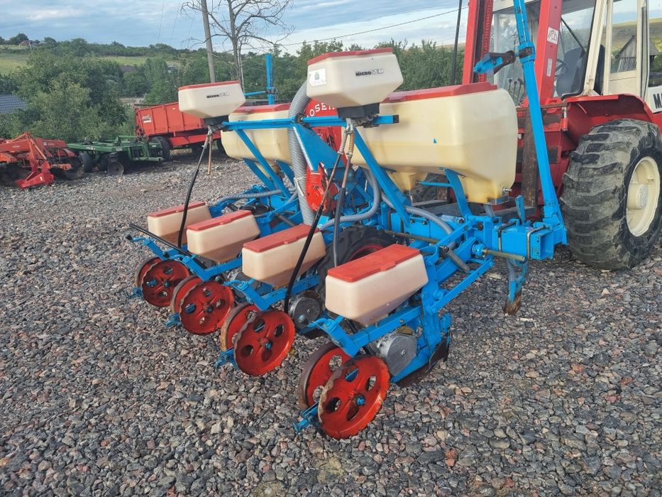 Semanatoare Porumb Monosem PNU 4 sire