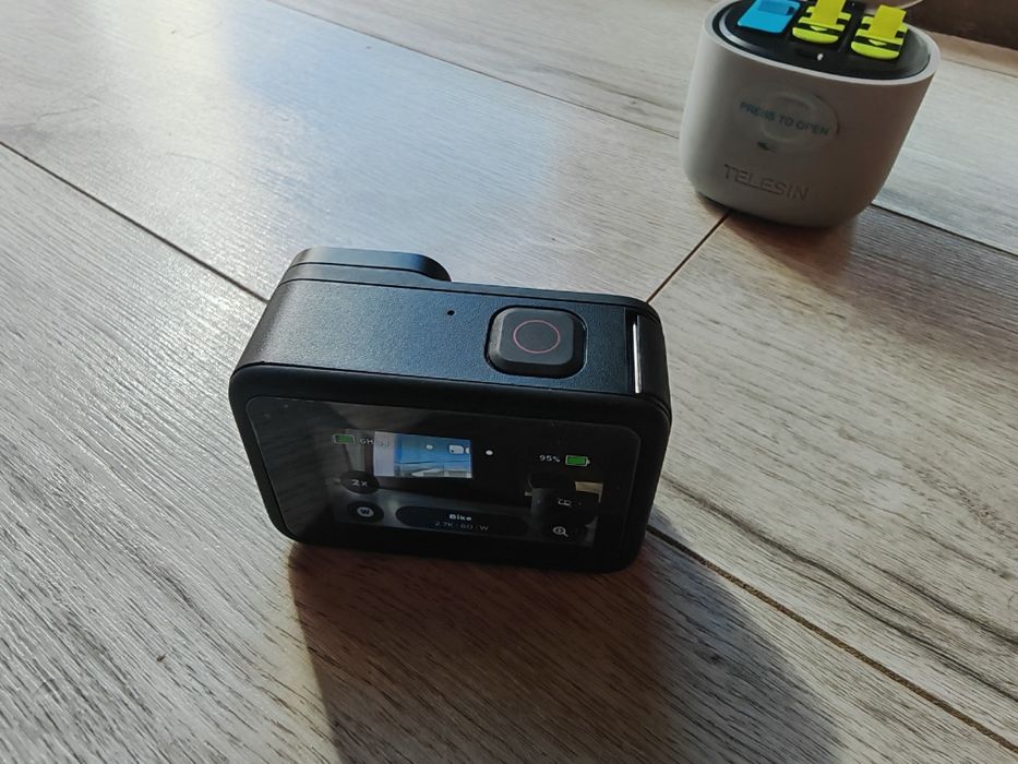 GoPro Hero 10 cu accesorii