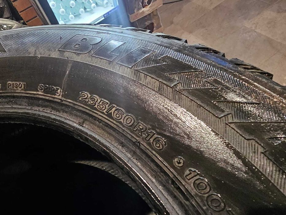 Комплект зимней резины 235-60-R16 (Шипы)