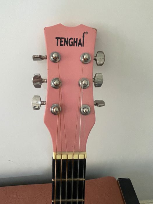Продается Гитара TENGHAI ! Б/У