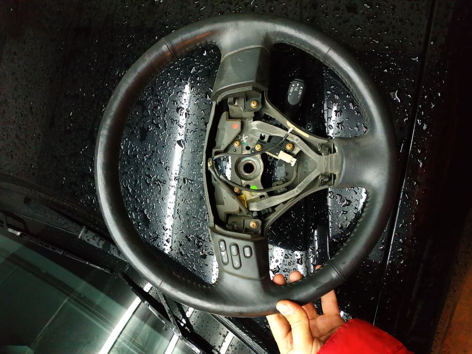 Мульти руль, кнопки с левой стороны камри SE 35