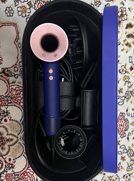 Продается Dyson.