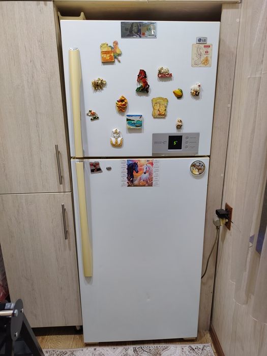 Срочно холодильник LG