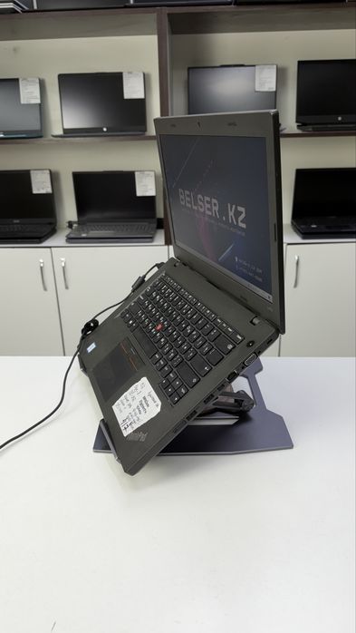 Ноутбук легендарный модель ThinkPad /i5-6300U / Ram8 / Ssd256 /