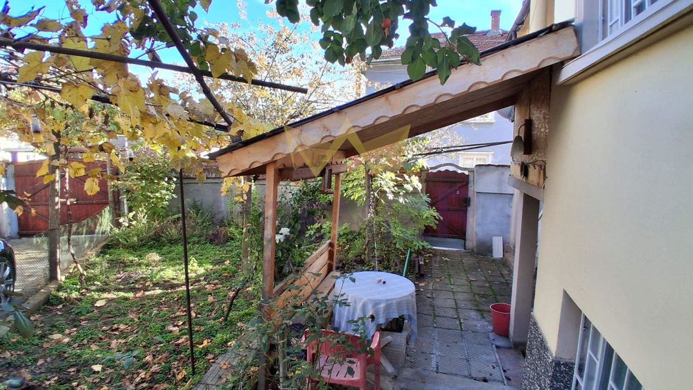 Продава се Къща в с. Бежаново, Област Ловеч - 200 кв.м за 133 €/кв.м - Снимка #7