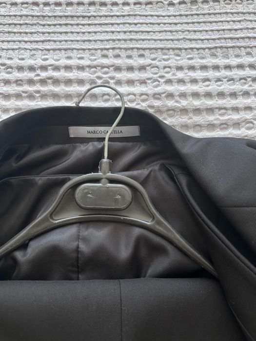 Двубортный костюм тройка