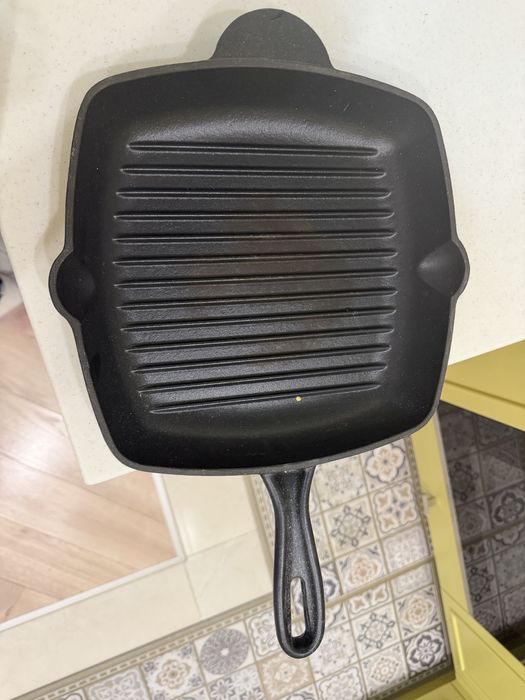 Сковорода чугунная