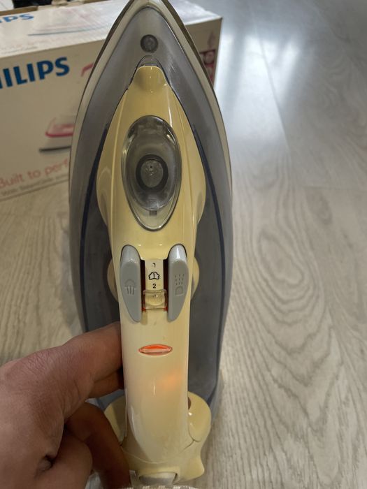 Продам Утюг
