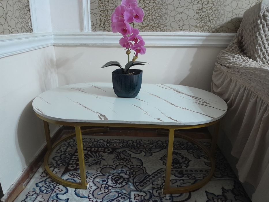 Журнальный стол,новый