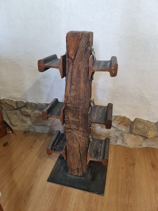 Стойка за вино от ковано желязо