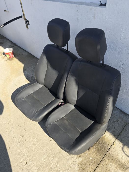 Scaune fata Dacia Duster piele 2013 2017