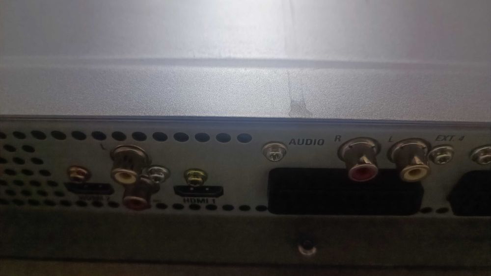 Телевизор плазма PHILIPS 20000тг