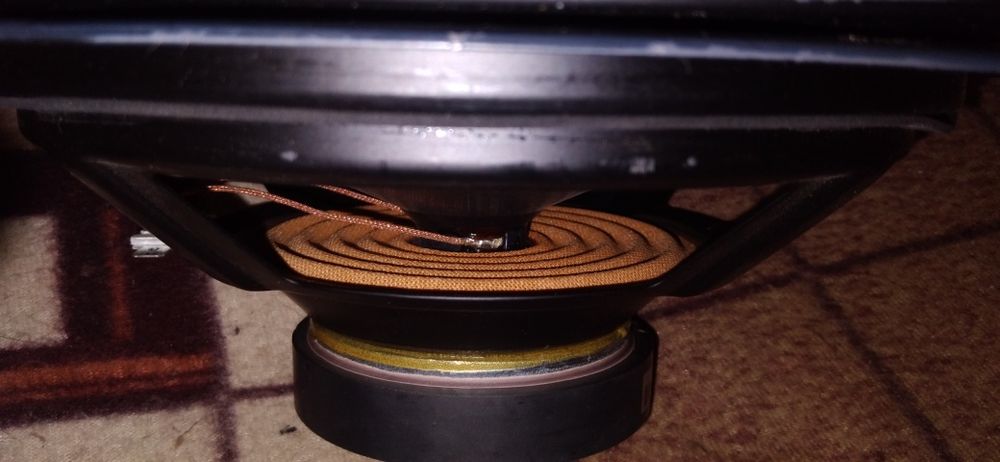 Boston accustic в отличном состоянии