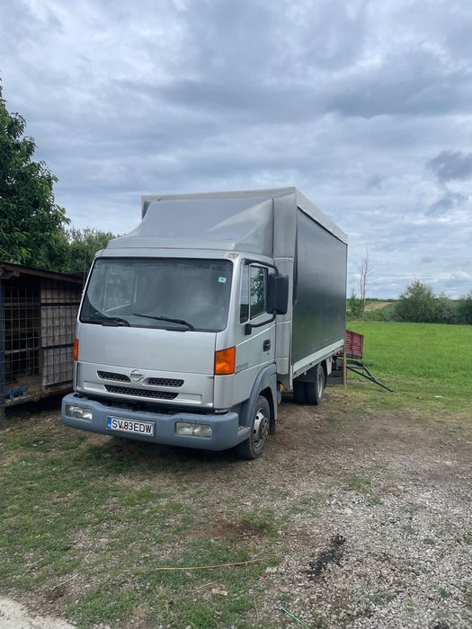 Vând camionetă Nisan Atleion