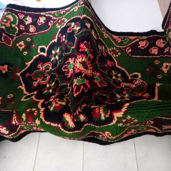 продавам ръчно тъкан  пъстър  нов вълнен  китеник