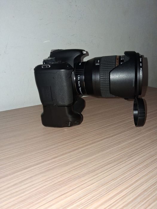 Aparat de fotografiat CANON EOS 600D