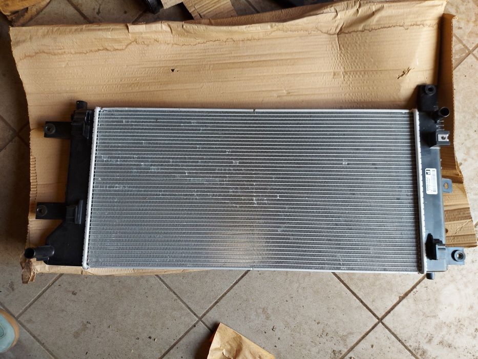 Radiator ac Nissan Leaf -cod 214105SH0A