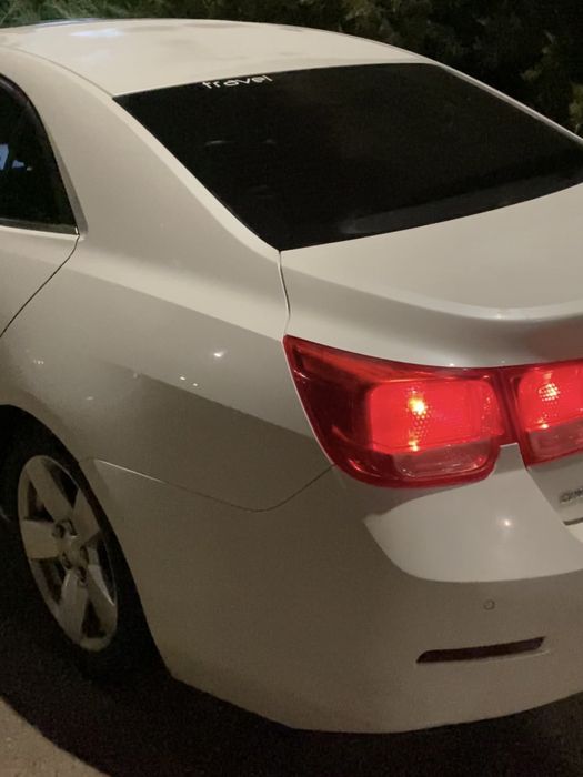 Malibu 1 MT Srochna Sotiladi